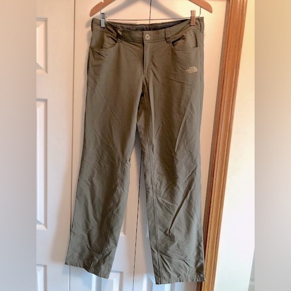 The North Face hiking pants - Picture 1 of 2
